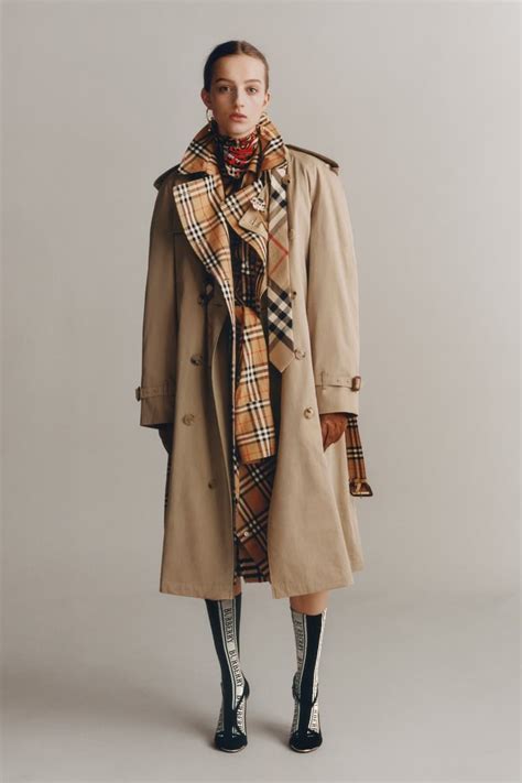 immagini di trench burberry|burberry trench coats length.